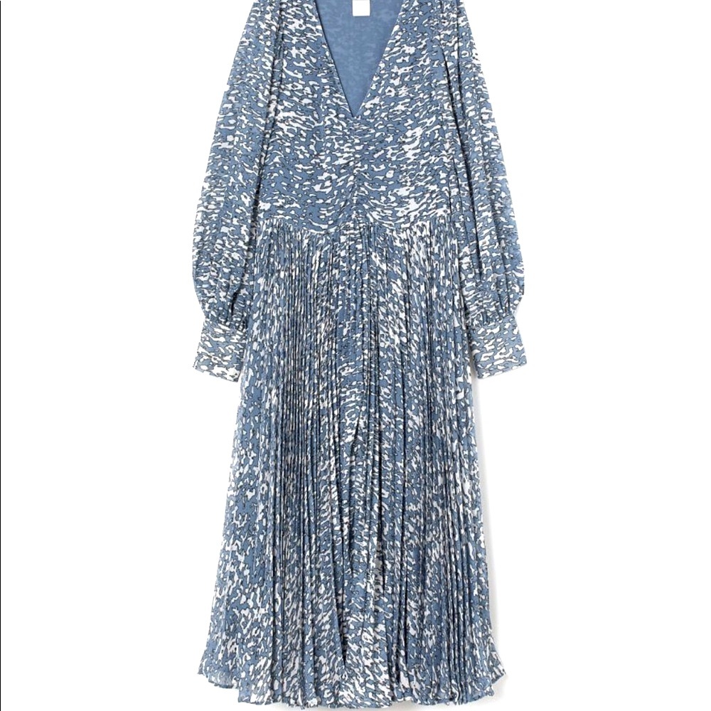 NWOT - Voluminous Chiffon Dress- H&M - Size S
